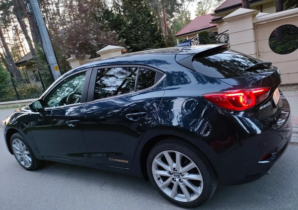 Mazda 3 cena 64444 przebieg: 123400, rok produkcji 2019 z Żyrardów małe 781